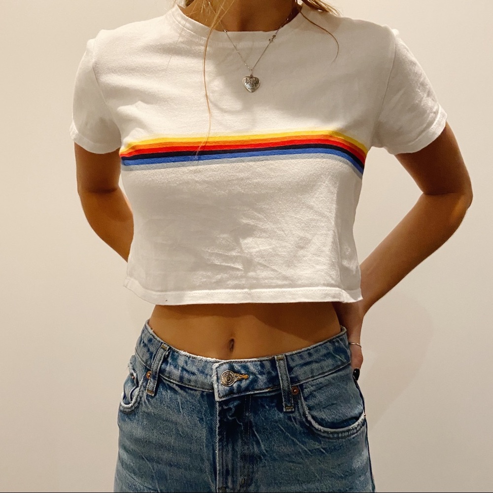 WHITE CROP TOP